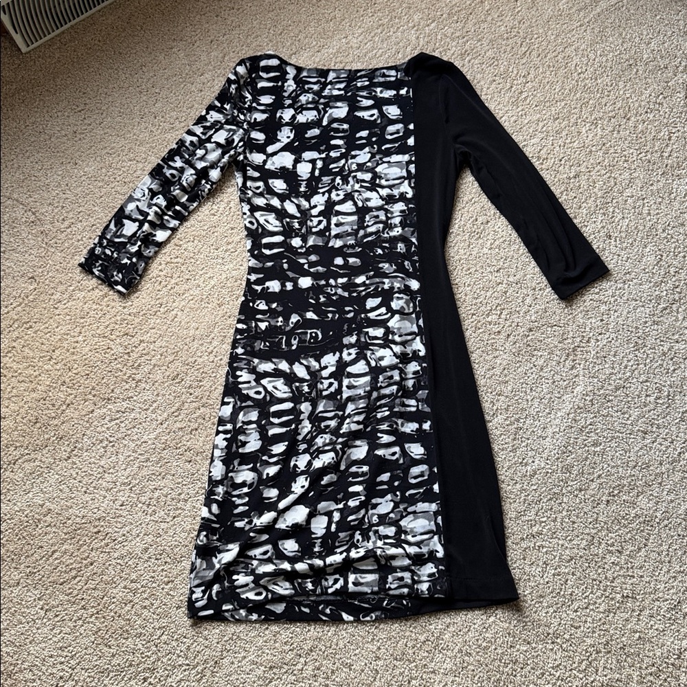 Calvin Klein abstract black & white dress size XS - Picture 11 of 11